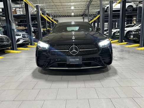Certified 2022 Mercedes-Benz E 350 4MATIC Sedan image 8