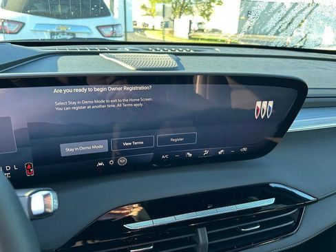 New 2026 Buick Enclave Preferred w/ Power Package image 9