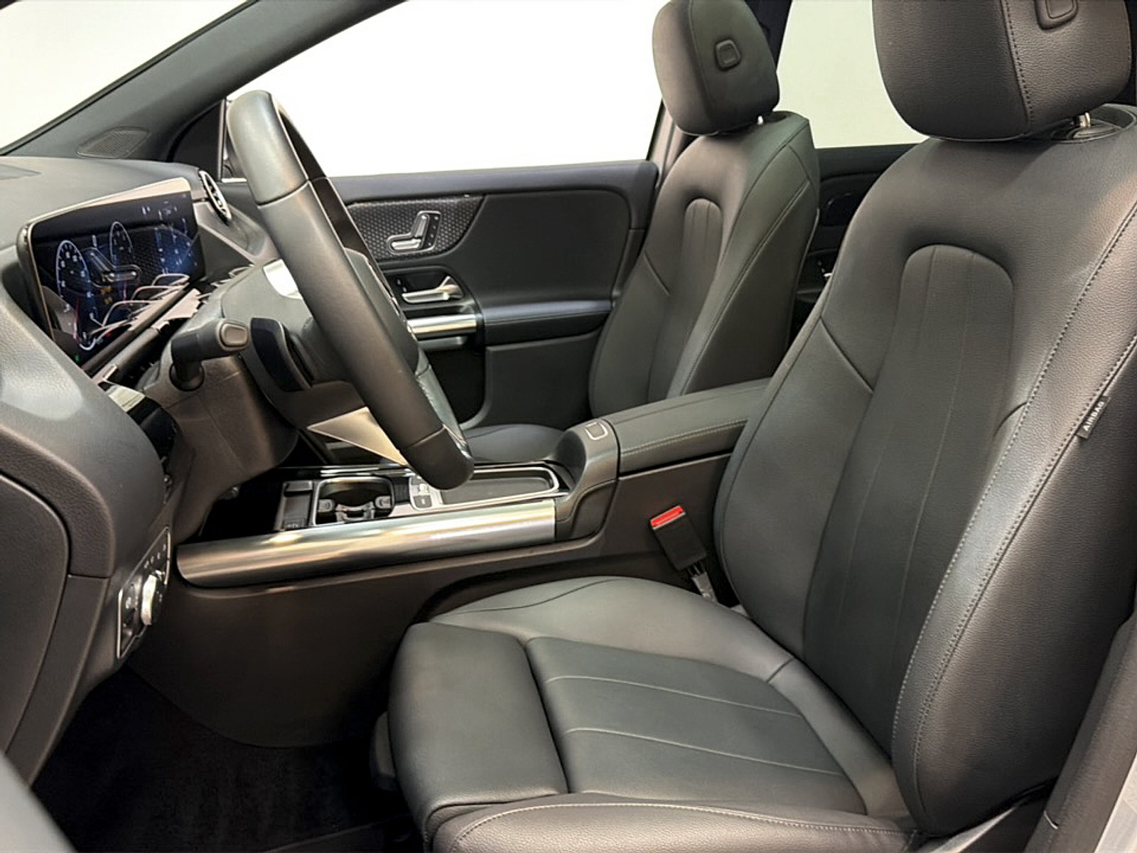 Certified 2026 Mercedes-Benz GLA 250 image 9