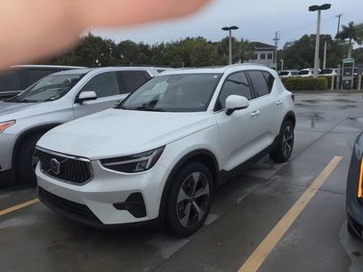 Used 2025 Volvo XC40 B5 Plus w/ Protection Package Premier