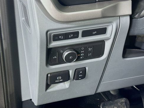 Used 2022 Ford F150 XLT w/ Equipment Group 302A High image 21