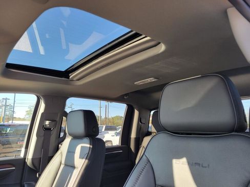 New 2026 GMC Sierra 2500 Denali w/ Denali Reserve Package image 24