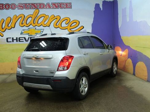 Used 2016 Chevrolet Trax LT w/ LT Convenience Package FWD image 8