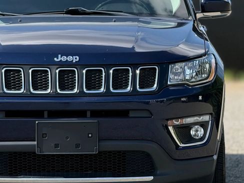 Used 2018 Jeep Compass Limited AWD/4WD image 12
