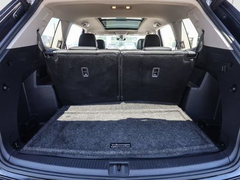 Used 2018 Volkswagen Atlas SEL Premium AWD/4WD image 48