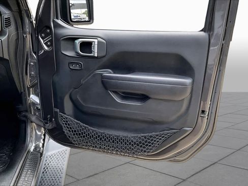 Used 2018 Jeep Wrangler Sport AWD/4WD image 21