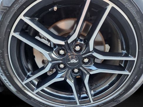 Used 2019 Ford Mustang Premium RWD image 33