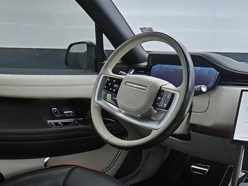 Used 2024 Land Rover Range Rover Autobiography AWD/4WD image 19