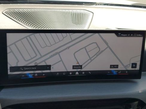 Used 2025 BMW 430i Convertible RWD image 16