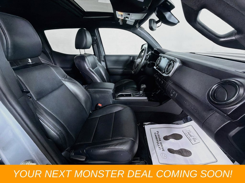 Used 2020 Toyota Tacoma TRD Sport AWD/4WD image 28