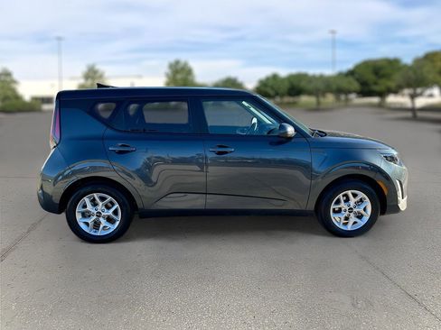 Certified 2025 Kia Soul LX w/ LX Technology Package image 7