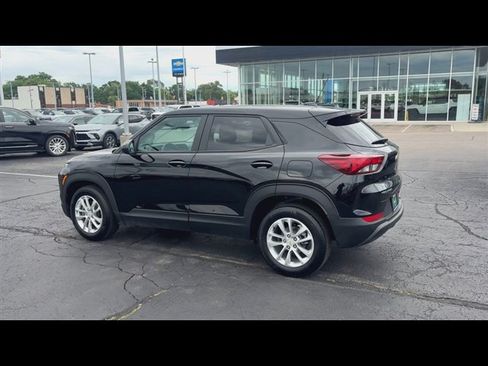 Certified 2024 Chevrolet TrailBlazer LS w/ LS Convenience Package FWD image 6