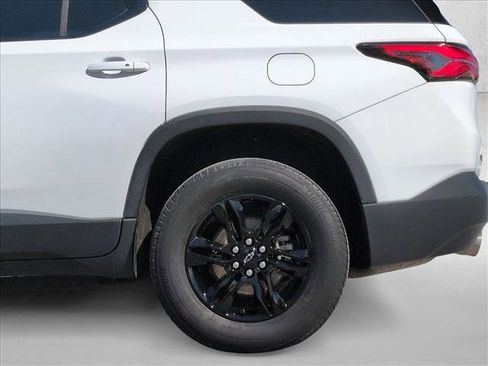 Used 2023 Chevrolet Traverse LT w/ Midnight/Sport Edition AWD/4WD image 18