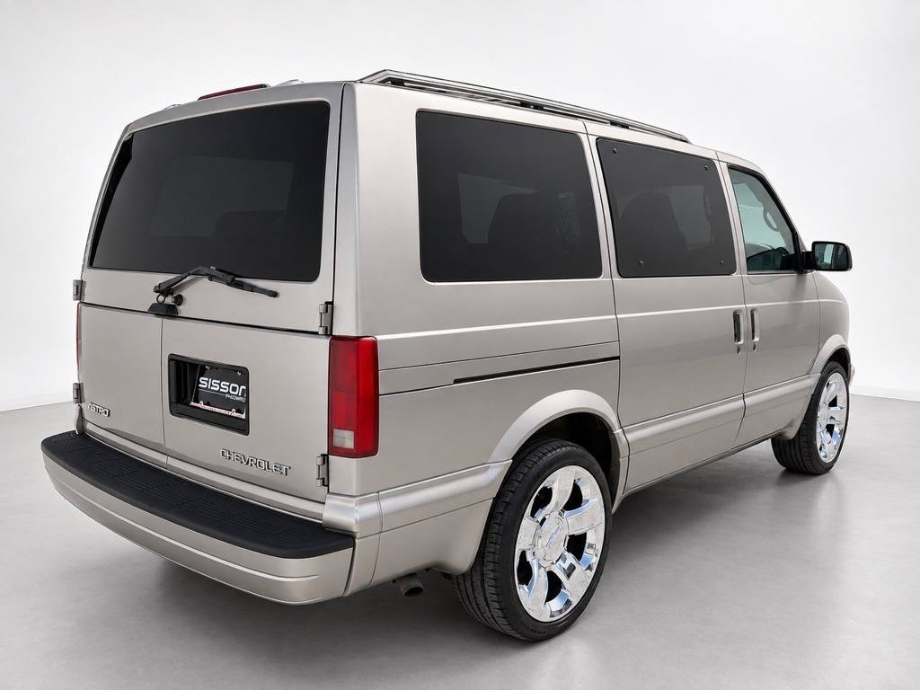 Used 2004 Chevrolet Astro w/ LS Preferred Equipment Group RWD image 3