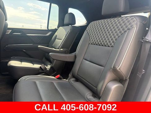 Used 2025 GMC Acadia Denali w/ Super Cruise Package AWD/4WD image 13