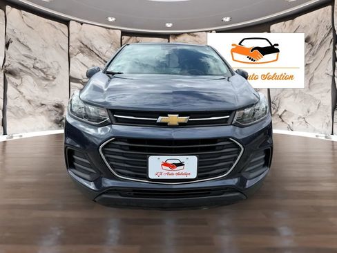 Used 2019 Chevrolet Trax LS w/ Tint and Cruise Package FWD image 8