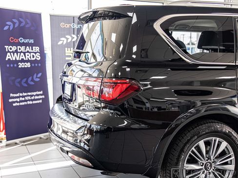 Used 2018 INFINITI QX80 2WD w/ Driver Assistance Package image 15