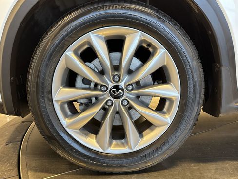 Certified 2022 INFINITI QX50 Essential image 10