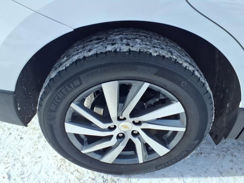 Used 2022 Chevrolet Equinox Premier AWD/4WD image 25