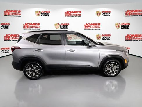 Used 2021 Kia Seltos EX AWD/4WD image 17