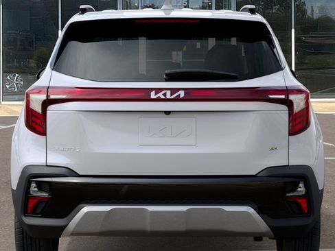 New 2026 Kia Seltos EX image 13