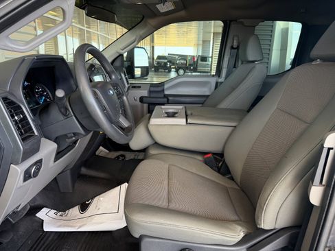 Used 2022 Ford F350 XL w/ STX Appearance Package AWD/4WD image 9