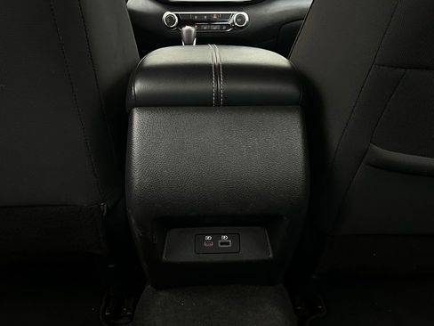 Used 2023 Nissan Altima 2.5 SV image 13