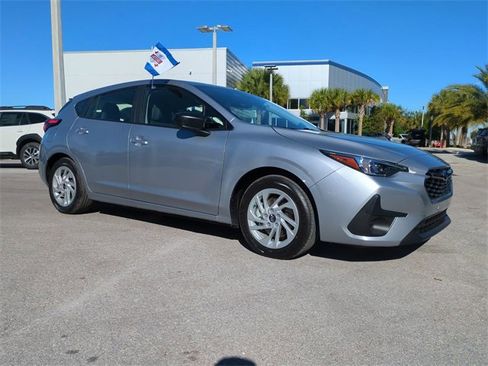 Used 2025 Subaru Impreza 2.0i image 2