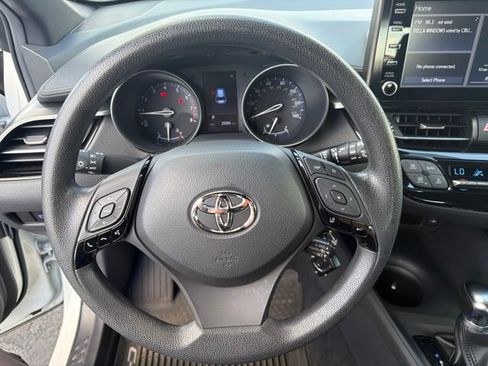 Used 2019 Toyota C-HR LE FWD image 13