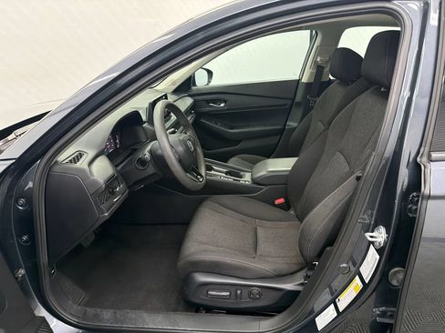 Used 2024 Honda Accord EX image 9