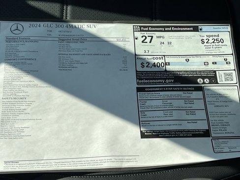Used 2024 Mercedes-Benz GLC 300 4MATIC image 31