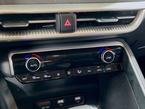 Used 2021 Kia K5 LXS image 15