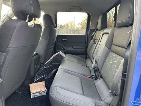 New 2026 Nissan Frontier SV w/ SV Convenience Package image 13