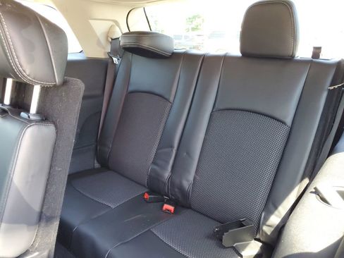 Used 2020 Dodge Journey Crossroad w/ Popular Equipment Group FWD image 14