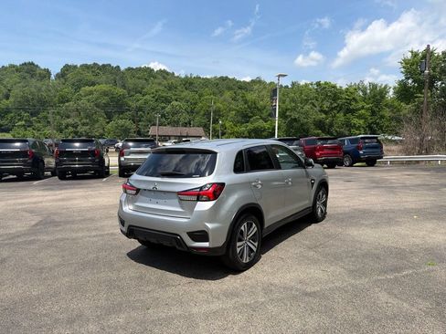 Used 2025 Mitsubishi Outlander Sport ES AWD/4WD image 3