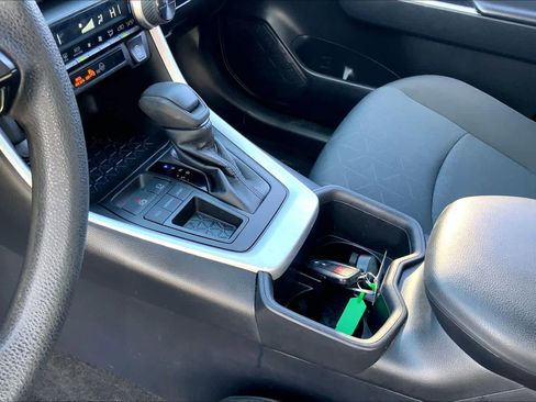 Used 2024 Toyota RAV4 XLE image 16