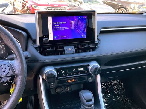 Used 2024 Toyota RAV4 LE image 7