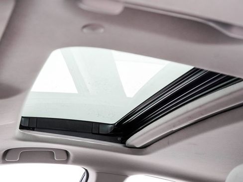 Used 2023 Honda Accord EX image 19