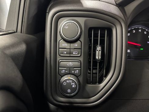 Used 2025 Chevrolet Silverado 1500 W/T w/ WT Value Package image 22