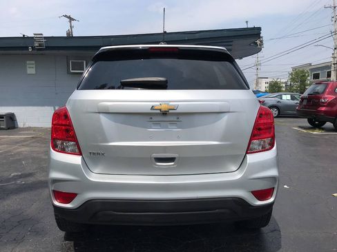 Used 2018 Chevrolet Trax LS FWD image 6