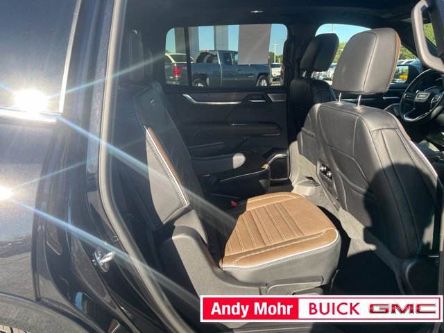 Used 2026 GMC Acadia Denali Ultimate w/ LPO, Floor Liner Package FWD image 41