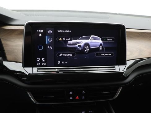 Used 2025 Volkswagen Atlas SE image 22