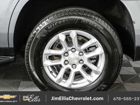 Certified 2025 Chevrolet Tahoe LT RWD image 38