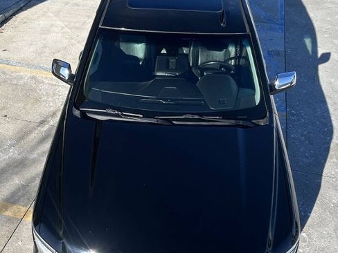 Used 2017 Chevrolet Suburban Premier image 12