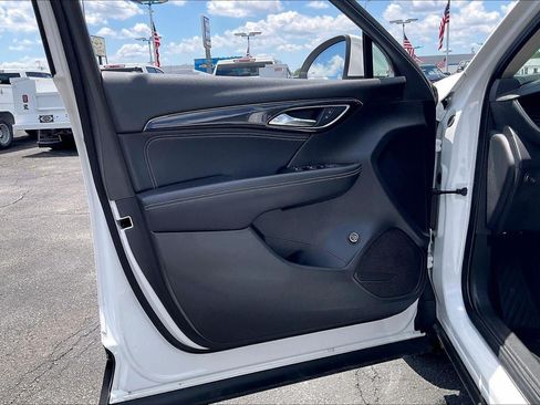Used 2022 Buick Envision Preferred FWD image 24