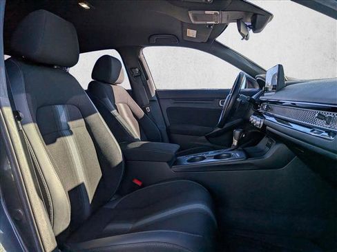 Used 2022 Honda Civic Sport image 17