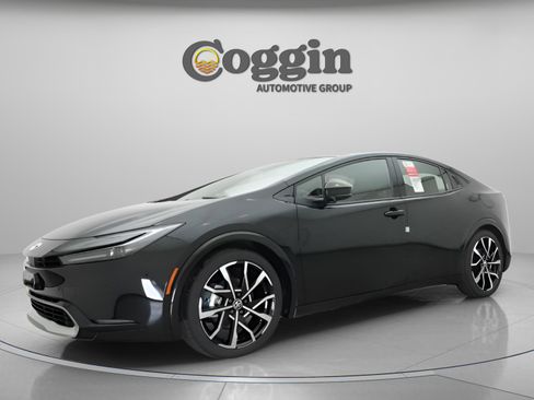 New 2026 Toyota Prius Plug-In Hybrid image 4