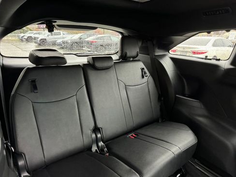 Used 2025 Toyota Sienna XSE w/ XSE Premium Package image 46