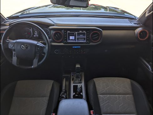 Used 2024 Nissan Frontier S w/ Technology Package AWD/4WD image 22