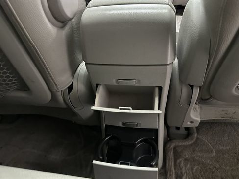Used 2008 Saturn Vue XR w/ Premium Trim Package AWD/4WD image 21